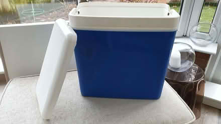 Photo of free Small blue and white cool box (Mimbridge GU24) #3