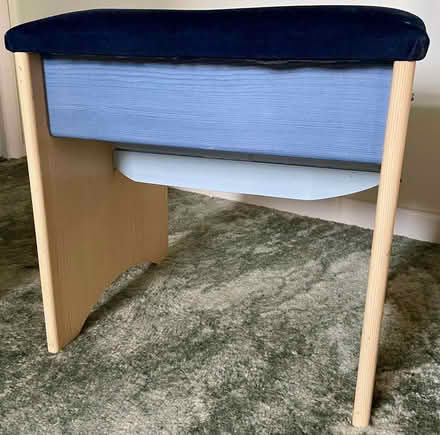 Photo of free Stool (IP5) #1