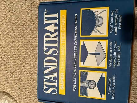 Photo of free Christmas Decorations and stand (conshohocken) #2