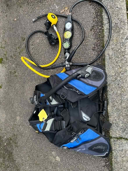 Photo of free SCUBA Gear: ScubaPro & Mares (Cambridge CB5) #2