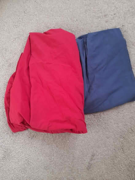 Photo of free Single fitted sheets 1red 1blue (DA4) #1