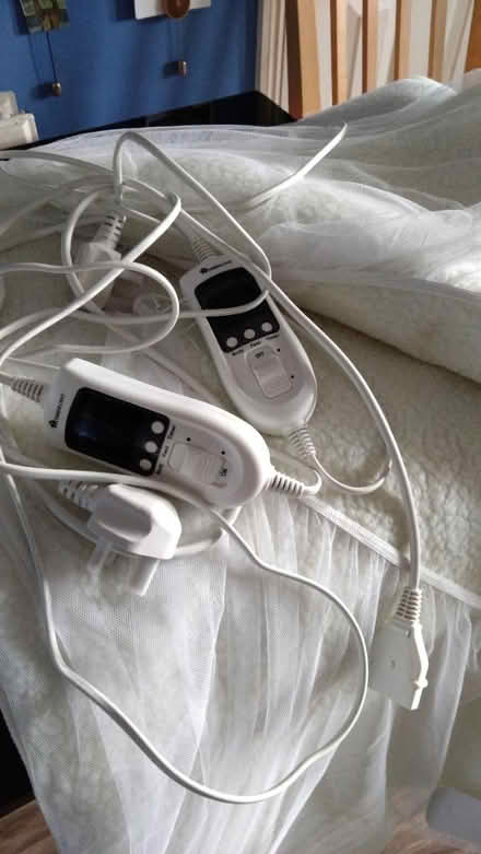Photo of free Electric blanket King Size (Leckhampton GL53) #1