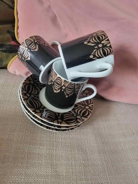 Photo of free 3 small espresso cups ans saucers (Budleigh Salterton EX9) #1