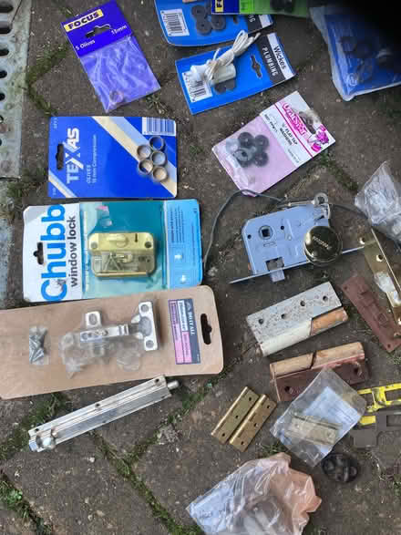 Photo of free DIY more bits and pieces (Thorney Leys OX28) #2