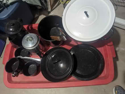 Photo of free camping cookwear (Pepperell NH border) #1