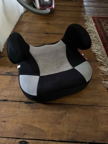 Photo of free Car booster seat (older child) (Lydford EX20) #1