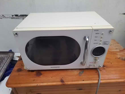 Photo of free Microwave (Se279) #1