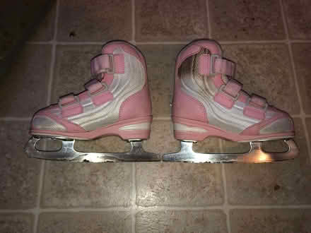 Photo of free Pink Ice Skates, Toddler Size 11 (Near East/Union & Marquette) #3