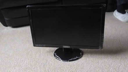 Photo of free Monitor (no HDMI) (St Albans AL4) #1