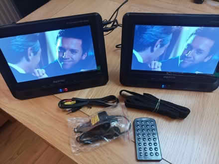 Photo of free Dual DVD Entertainment System (Upton CH49) #2