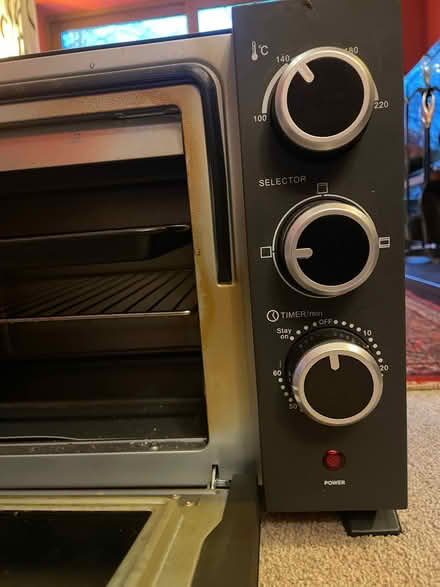 Photo of free Electric Mini Oven (Old Linslade LU7) #3