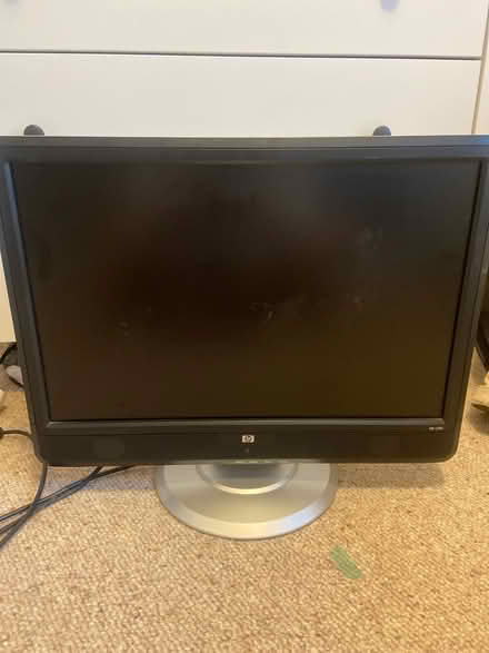 Photo of free HP computer monitor (Leyton, near Drapers Field E15) #1