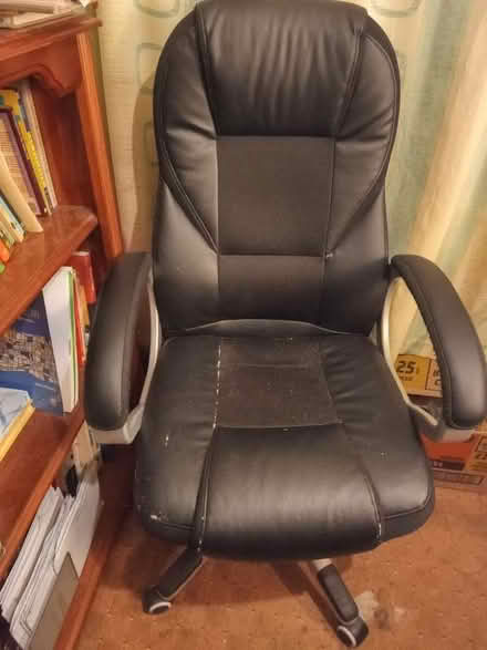 Photo of free Chair (NW10) #1