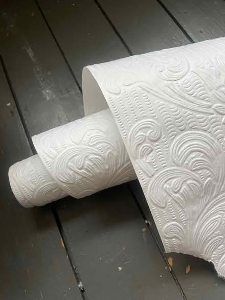 Photo of free Embossed wall/wrapping paper (Gleedless (S12)) #1