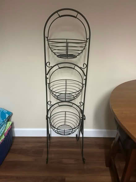Photo of free Iron basket hanger (Smyrna, Vinings, Mableton) #1