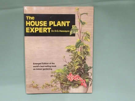 Photo of free 4 gardening books (Studley B80) #4