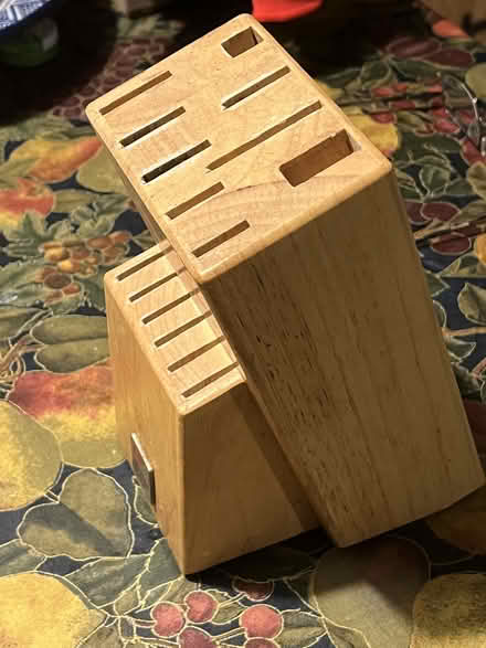 Photo of free Knife block (Thrupp) #1