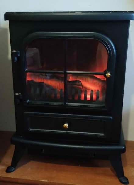 Photo of free Electric fire stove (Paignton TQ3) #1