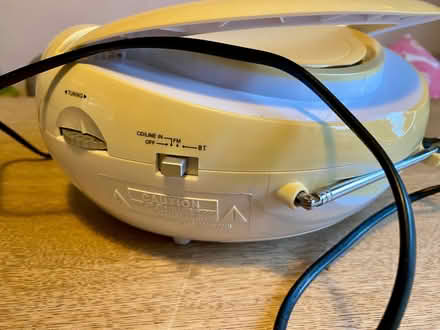Photo of free CD Radio Player (Weston) #3