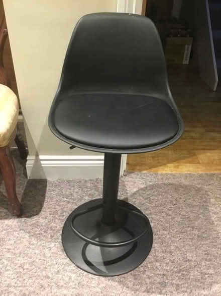 Photo of free Bar stool (North Ascot SL5) #1