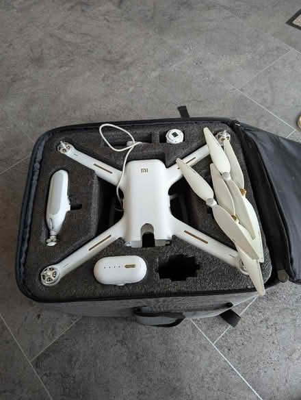 Photo of free 4k camera drone and handheld gimbal (Odd Down) #1