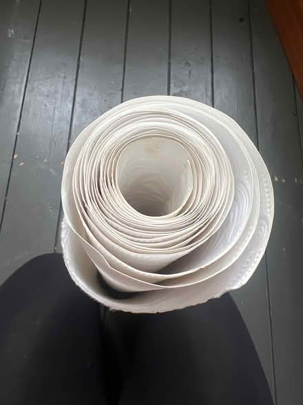 Photo of free Embossed wall/wrapping paper (Gleedless (S12)) #3