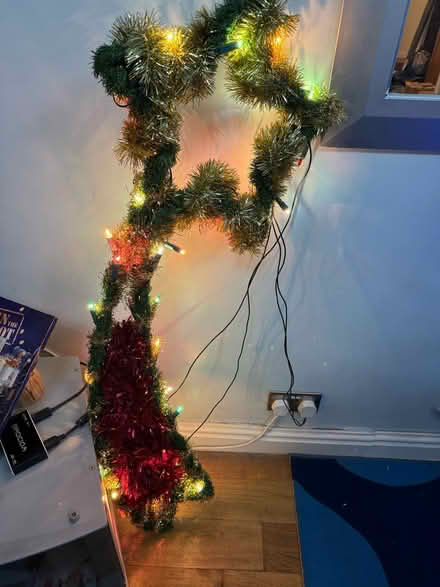 Photo of free Indoor Christmas decoration (Farnborough) #1
