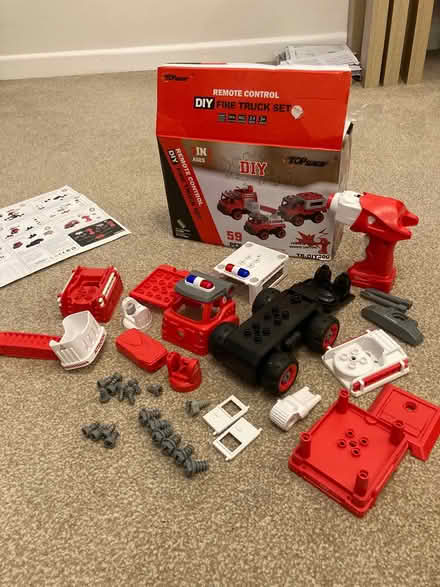Photo of free DIY Fire Truck Set (Downend BS16) #2