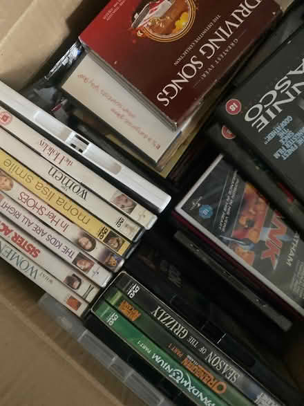 Photo of free Dvds (NN3 goldings) #1