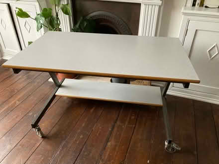 Photo of free Desk (N16) #2