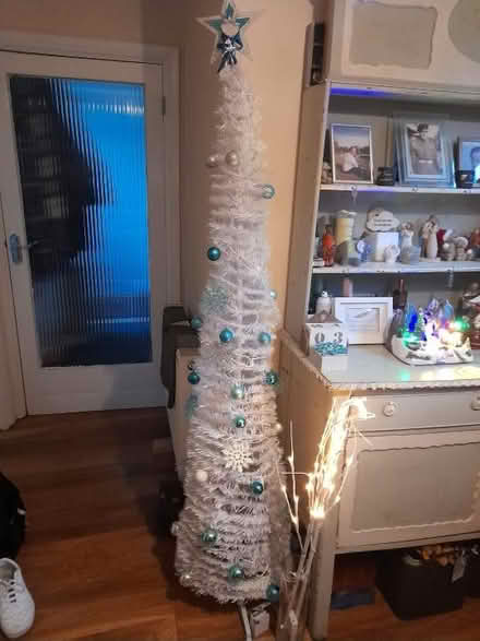 Photo of free White 6 ft slim line Christmas tree (Luton) #1