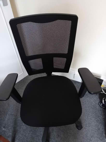 Photo of free Office chair (Peckham) #1