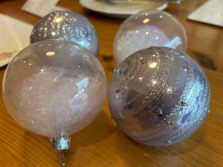 Photo of free Xmas bubbles 9cm (Bitton) #1