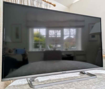 Photo of free TV (Clewer Green SL4) #1
