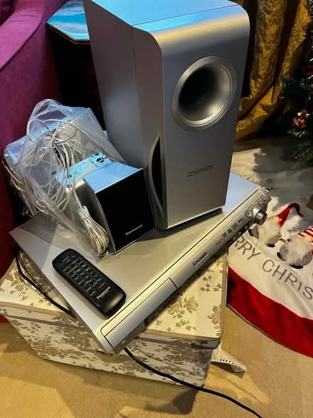 Photo of free DVD/Home Theatre Sound System (Edinburgh, EH28) #1