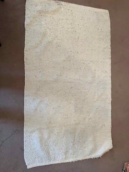 Photo of free Old cotton rug (Wokingham RG40) #1