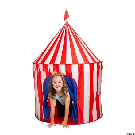 Photo of free Play Tent (2nd St NE & Rhode Isle. Ave NE) #1