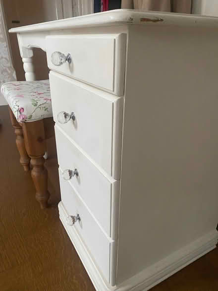 Photo of free Dressing Table/Desk (CT5) #2