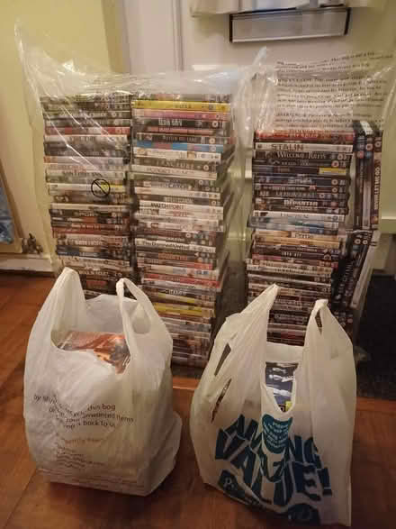 Photo of free Dvds lots of (WN5) #2