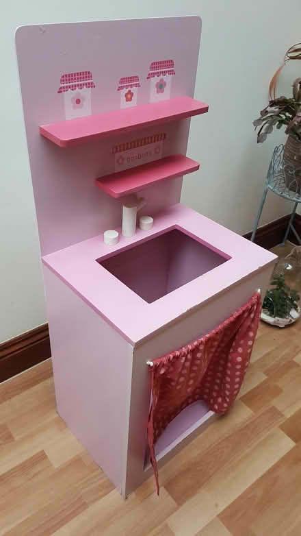 Photo of free Play sink unit (Crays Hill) #2