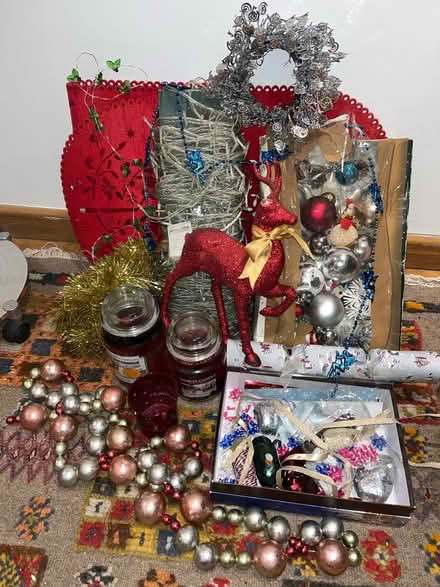 Photo of free Xmas Decorations & 2 Yankee Candles (E2 Bethnal Green) #1