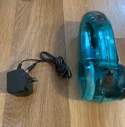 Photo of free Freeplay 2020 Wind up Torch (Dorking RH4) #1