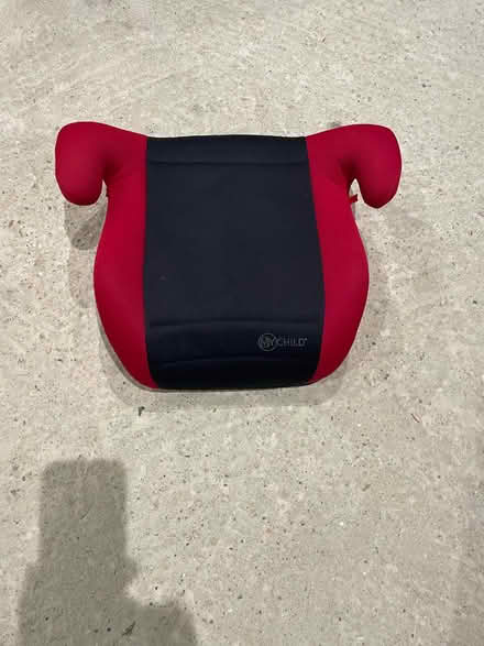 Photo of free Red booster seat (Harpenden AL5) #1