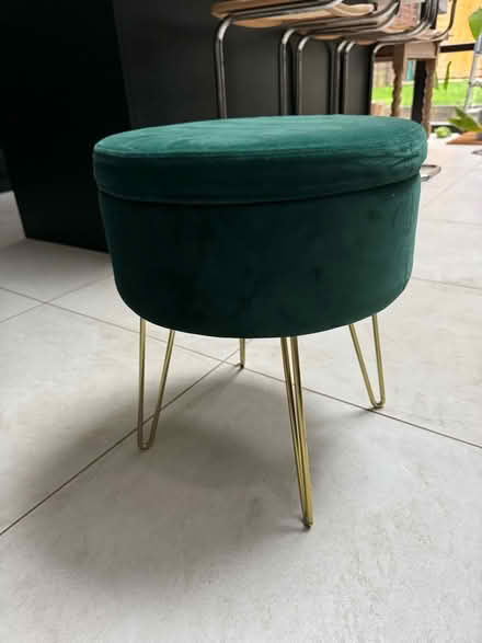 Photo of free Green ottoman (SE13) #1