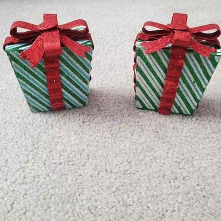 Photo of free Set of resin gifts (Port Monmouth) #1