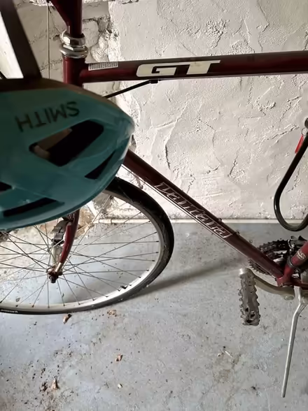 Photo of free Bike: Excellent Condition (2nd St NE & Rhode Isle. Ave NE) #2