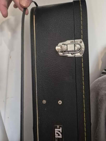Photo of free TGI Solid Guitar Case (BS16) #2