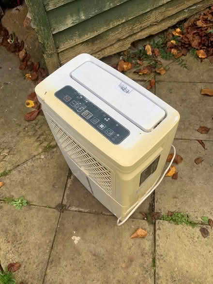 Photo of free AC Unit (Bearsted, Maidstone. ME15) #2