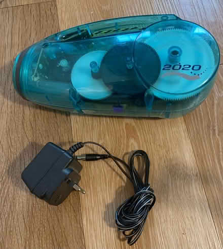 Photo of free Freeplay 2020 Wind up Torch (Dorking RH4) #2