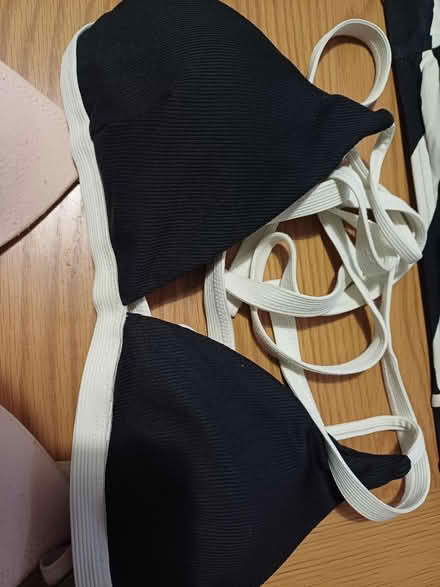 Photo of free Teenage bikini tops/bra (W12) #3